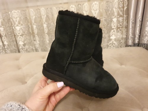 Ugg classic boots - ugg, ii