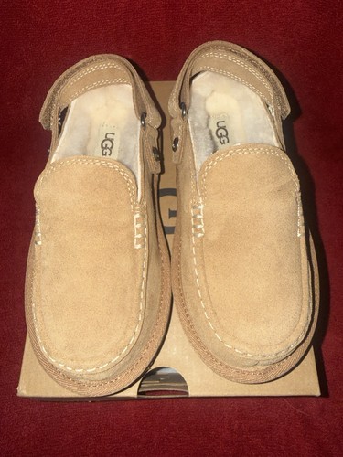 Bnib authentic ugg - authentic, toddlers