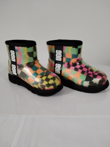 Checkered uggs kids size 10 - -,