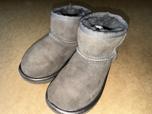 Genuine ugg classic mini - genuine,